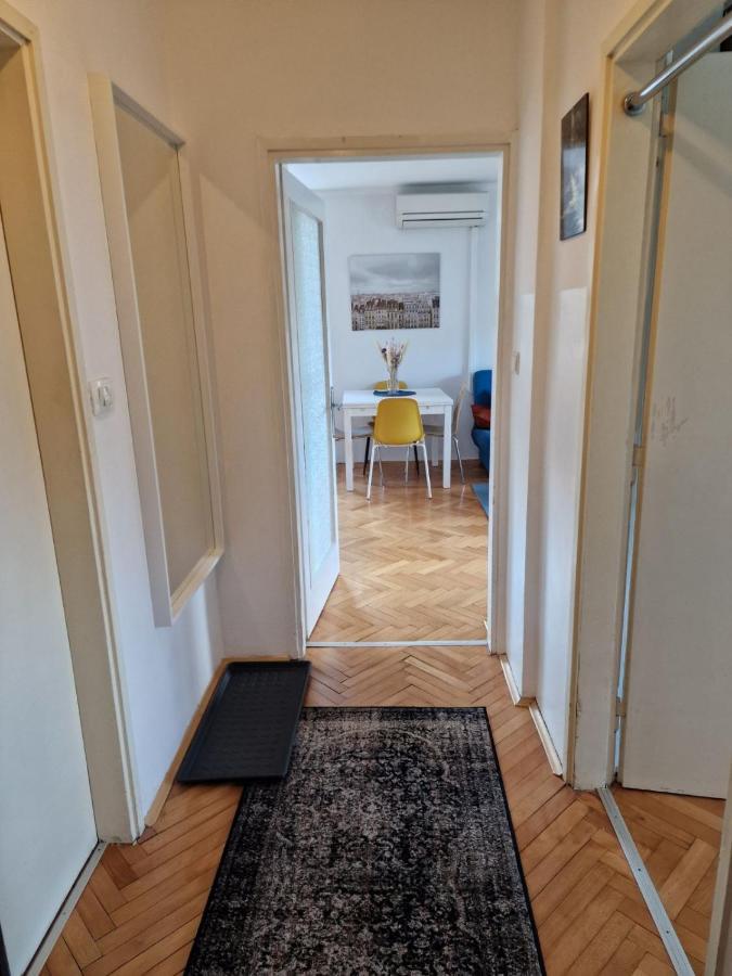 Lovely Condo With Free Parking Любляна Екстер'єр фото